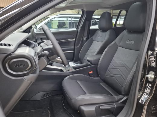 Jeep Avenger Summit 54 kWh 100%SOH! Tot 8 Jaar Garantie! | Schuif-/Kanteldak | Stoelverwarming | Navigatie | W... ActivLease financial lease