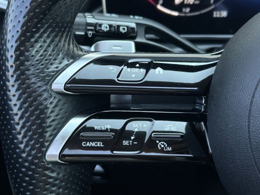 Mercedes-Benz C-Klasse Estate 300 e AMG Line | Pano | Trekhaak | Sfeerverlichting | Camera | LED ActivLease financial lease