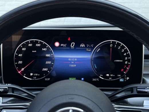 Mercedes-Benz C-Klasse Estate 300 e AMG Line | Pano | Trekhaak | Sfeerverlichting | Camera | LED ActivLease financial lease