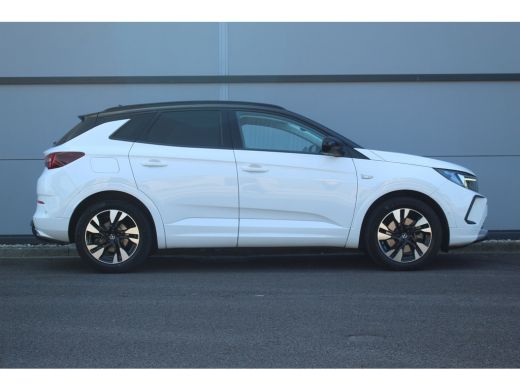 Opel Grandland 1.6 Turbo Plug-In Hybrid Ultimate | Trekh. | Elek. Achterklep | Adaptive Cruise | Stoel & Stuur V... ActivLease financial lease