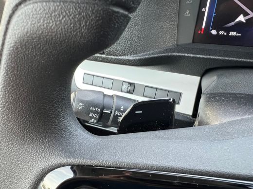 Opel Vivaro-e L2 75 kWh | Android Auto | Apple CarPlay | Dodehoek detectie ActivLease financial lease
