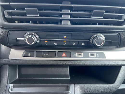 Opel Vivaro-e L2 75 kWh | Android Auto | Apple CarPlay | Dodehoek detectie ActivLease financial lease