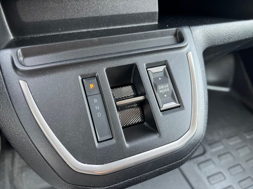 Opel Vivaro-e L2 75 kWh | Android Auto | Apple CarPlay | Dodehoek detectie ActivLease financial lease