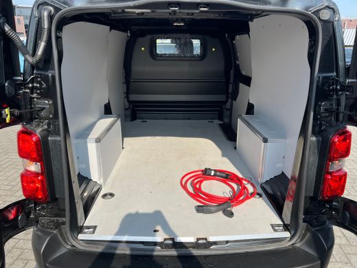 Opel Vivaro-e L2 75 kWh | Android Auto | Apple CarPlay | Dodehoek detectie ActivLease financial lease