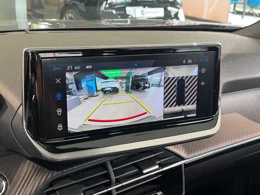 Peugeot 2008 1.2 Hybrid 145 Allure VOORRAAD ACTIE | 8 JAAR GARANTIE | Airco (automatisch) | Apple Carplay/Andr... ActivLease financial lease