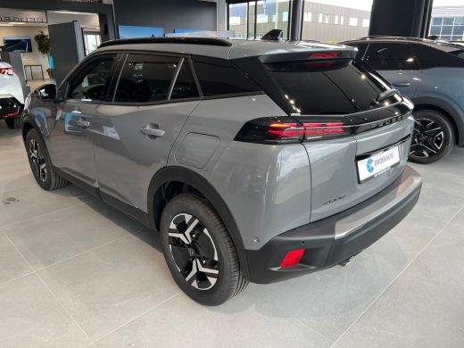 Peugeot 2008 1.2 Hybrid 145 Allure VOORRAAD ACTIE | 8 JAAR GARANTIE | Airco (automatisch) | Apple Carplay/Andr... ActivLease financial lease