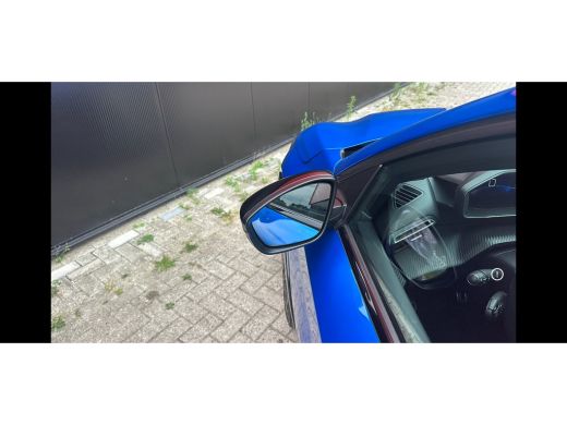 Peugeot 208 1.2 PureTech GT | Cruise Control | Climate Control | Achteruitrij Camera | Parkeersensoren Voor e... ActivLease financial lease