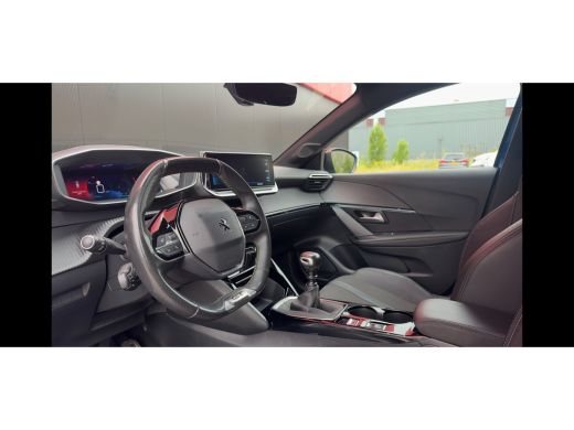 Peugeot 208 1.2 PureTech GT | Cruise Control | Climate Control | Achteruitrij Camera | Parkeersensoren Voor e... ActivLease financial lease