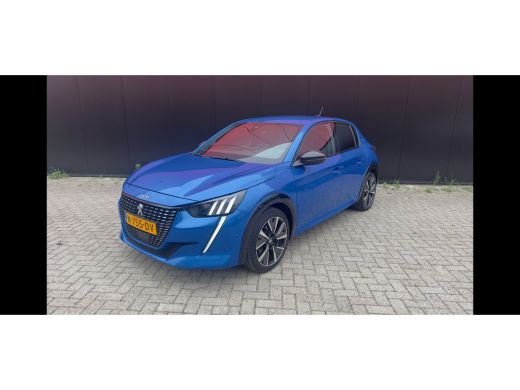 Peugeot 208 1.2 PureTech GT | Cruise Control | Climate Control | Achteruitrij Camera | Parkeersensoren Voor e... ActivLease financial lease