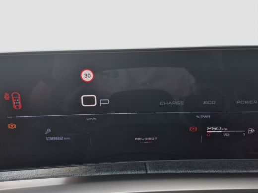 Peugeot 3008 1.2 Hybrid 145 Allure | Tot 8 jaar garantie | Trekhaak | Achteruitrijcamera | Apple Carplay/Andro... ActivLease financial lease