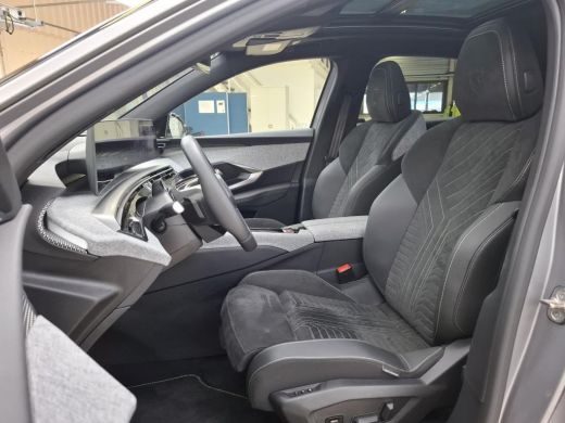 Peugeot 3008 1.6 plug-in Hybrid 195 GT | Automaat | Panorama/schuifdak | Luxe stoelen | Massage | Alcantara | ... ActivLease financial lease