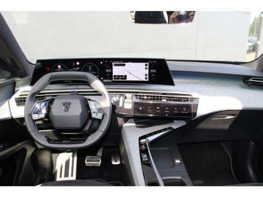 Peugeot 3008 1.6 plug-in Hybrid 195 GT Automaat | Panorama/schuifdak | Luxe stoelen | Massage | Focal | Alcant... ActivLease financial lease