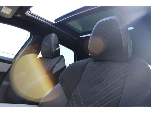 Peugeot 3008 1.6 plug-in Hybrid 195 GT Automaat | Panorama/schuifdak | Luxe stoelen | Massage | Focal | Alcant... ActivLease financial lease
