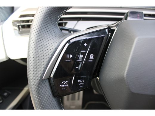 Peugeot 3008 1.6 plug-in Hybrid 195 GT Automaat | Panorama/schuifdak | Luxe stoelen | Massage | Focal | Alcant... ActivLease financial lease