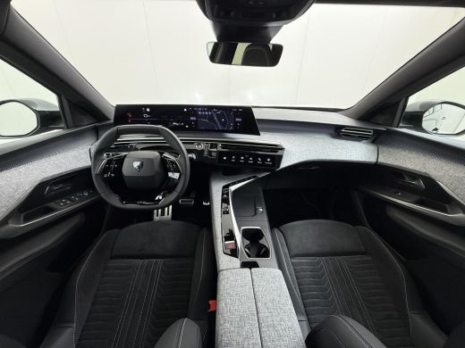 Peugeot 5008 1.2 Hybrid 145 GT 7p VAN:38.900,- VOOR:36.877,- UW HERFSTVOORDEEL:2.023,- ADAPTIVE CRUISE | 360&deg; ... ActivLease financial lease
