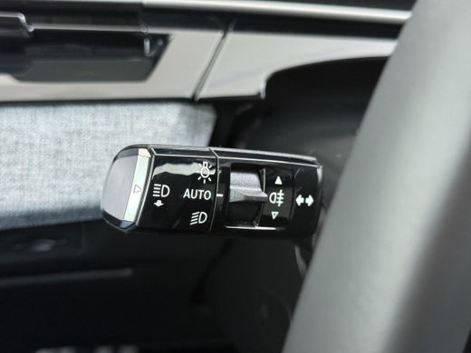 Peugeot 5008 1.2 Hybrid 145 GT 7p VAN:38.900,- VOOR:36.877,- UW HERFSTVOORDEEL:2.023,- ADAPTIVE CRUISE | 360&deg; ... ActivLease financial lease