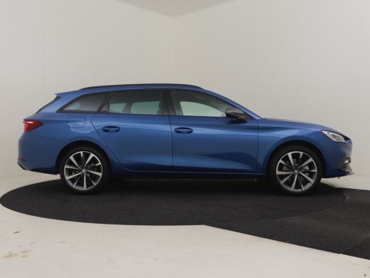 Seat Leon Sportstourer FR Business - eHybrid | Achteruitrijcamera | Automatisch dimmende binnenspiegel | Da... ActivLease financial lease