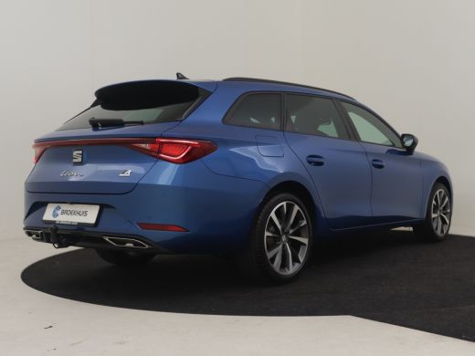 Seat Leon Sportstourer FR Business - eHybrid | Achteruitrijcamera | Automatisch dimmende binnenspiegel | Da... ActivLease financial lease