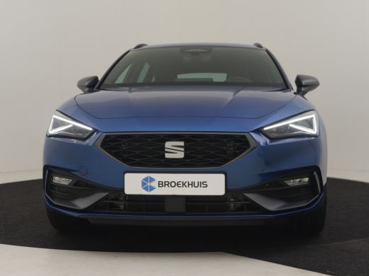 Seat Leon Sportstourer FR Business - eHybrid | Achteruitrijcamera | Automatisch dimmende binnenspiegel | Da... ActivLease financial lease