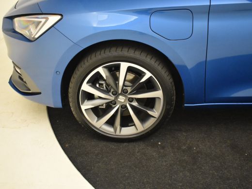Seat Leon Sportstourer FR Business - eHybrid | Achteruitrijcamera | Automatisch dimmende binnenspiegel | Da... ActivLease financial lease