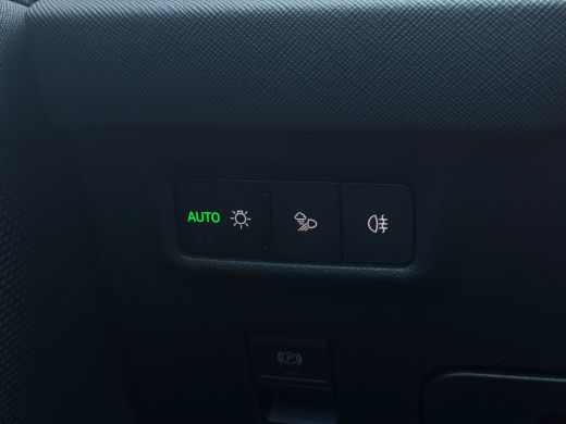 Skoda Kodiaq Sportline Business | Achteruitrijcamera | Crew Protect Assist | Cruise control met speedlimiter ActivLease financial lease