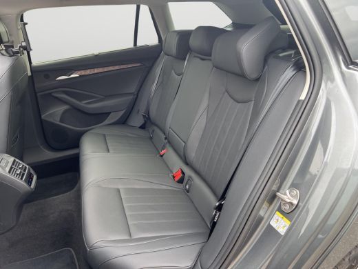 Skoda Superb Combi 1.5 TSI PHEV L & K | Trekhaak | 5 jaar | 204Pk | Pano Dak | Leder | Massage | Canton Sound | ActivLease financial lease