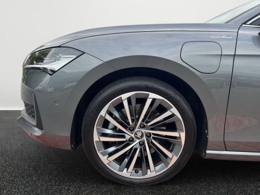 Skoda Superb Combi 1.5 TSI PHEV L & K | Trekhaak | 5 jaar | 204Pk | Pano Dak | Leder | Massage | Canton Sound | ActivLease financial lease