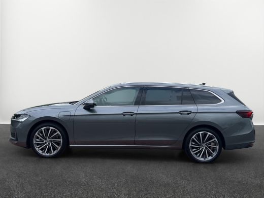 Skoda Superb Combi 1.5 TSI PHEV L & K | Trekhaak | 5 jaar | 204Pk | Pano Dak | Leder | Massage | Canton Sound | ActivLease financial lease