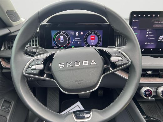 Skoda Superb Combi 1.5 TSI PHEV L & K | Trekhaak | 5 jaar | 204Pk | Pano Dak | Leder | Massage | Canton Sound | ActivLease financial lease