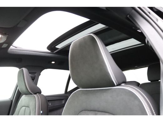 Volvo  EX40 Single Motor Extended Range Ultra Black Edition 82 kWh | Snel leverbaar | Panoramadak | Elektrisc... ActivLease financial lease