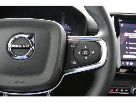 Volvo  EX40 Single Motor Extended Range Ultra Black Edition 82 kWh | Snel leverbaar | Panoramadak | Elektrisc... ActivLease financial lease