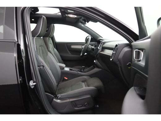 Volvo  EX40 Single Motor Extended Range Ultra Black Edition 82 kWh | Snel leverbaar | Panoramadak | Elektrisc... ActivLease financial lease
