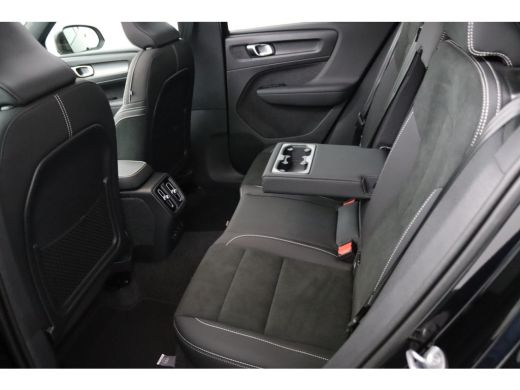 Volvo  EX40 Single Motor Extended Range Ultra Black Edition 82 kWh | Snel leverbaar | Panoramadak | Elektrisc... ActivLease financial lease