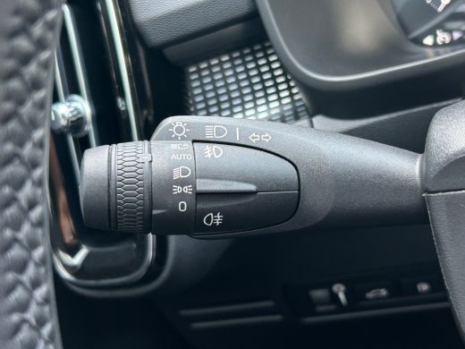 Volvo  XC40 1.5 T5 Recharge R-Design | Panoramadak | Trekhaak | Camera | Pilot Assist | ActivLease financial lease