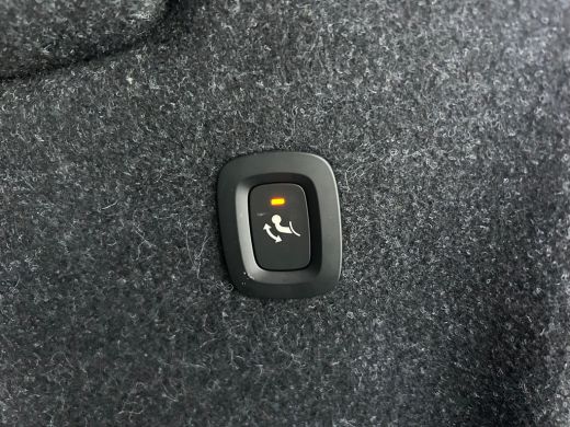 Volvo  XC40 1.5 T5 Recharge R-Design | Panoramadak | Trekhaak | Camera | Pilot Assist | ActivLease financial lease