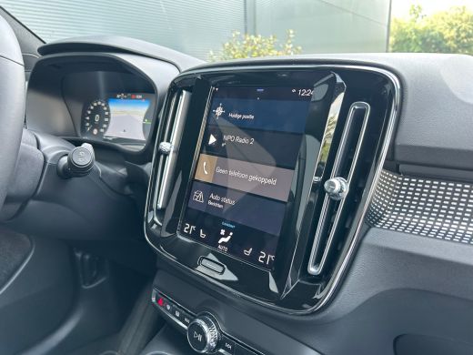 Volvo  XC40 1.5 T5 Recharge R-Design | Panoramadak | Trekhaak | Camera | Pilot Assist | ActivLease financial lease