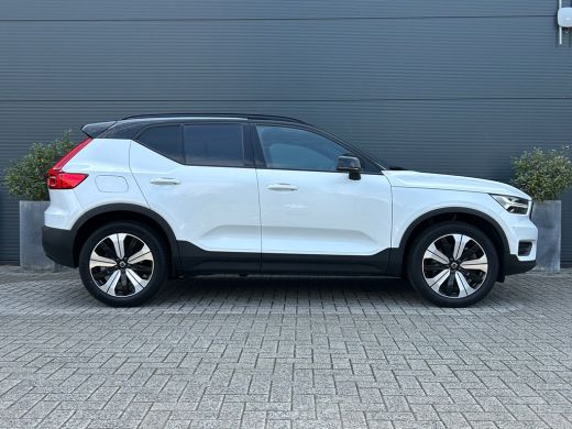 Volvo  XC40 1.5 T5 Recharge R-Design | Panoramadak | Trekhaak | Camera | Pilot Assist | ActivLease financial lease