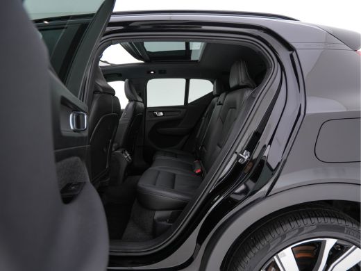 Volvo  XC40 Recharge P8 AWD R-Design [3-Fase-11kW] {SoH-89%} (INCL-BTW) Aut. *PANO | LEATHER | ADAPTIVE-CRUIS... ActivLease financial lease