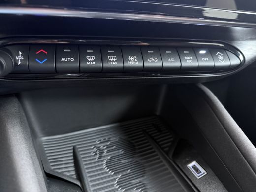 Alfa Romeo Junior Ibrida Automaat ActivLease financial lease