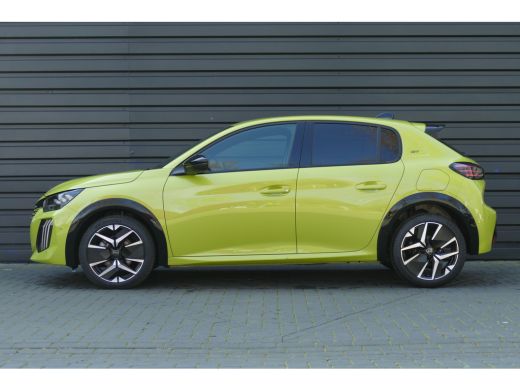 Peugeot 208 GT | Armsteunen op de voorportieren bekleed met kunstleder met groen sierstiksel (GT-Line) | Clim... ActivLease financial lease