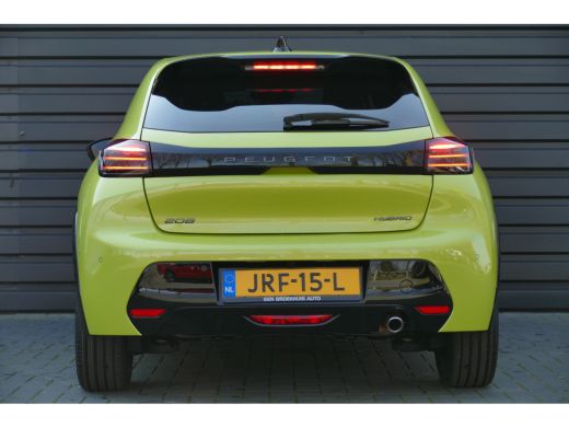 Peugeot 208 GT | Armsteunen op de voorportieren bekleed met kunstleder met groen sierstiksel (GT-Line) | Clim... ActivLease financial lease