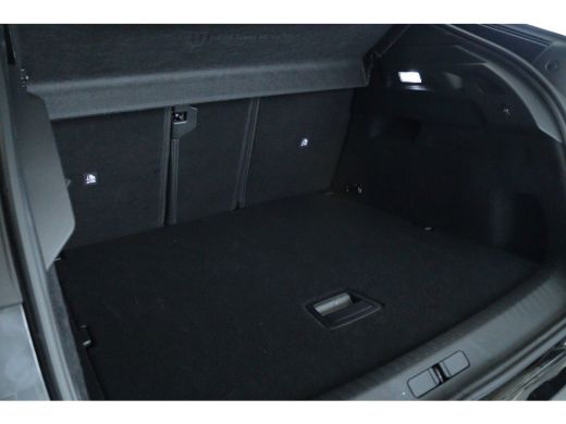 Peugeot e-3008 Launch Edition | Advanced Active Safety Brake met camera en radar (Pack Safety Plus) | Climate Co... ActivLease financial lease