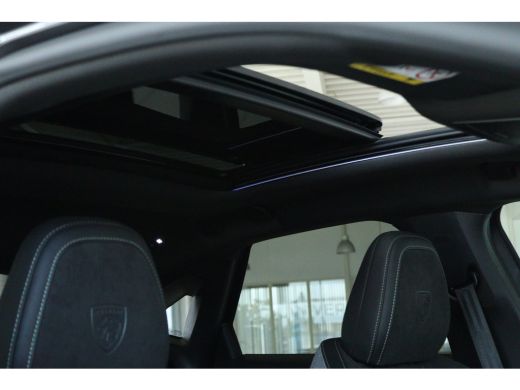 Peugeot e-3008 Launch Edition | Advanced Active Safety Brake met camera en radar (Pack Safety Plus) | Climate Co... ActivLease financial lease