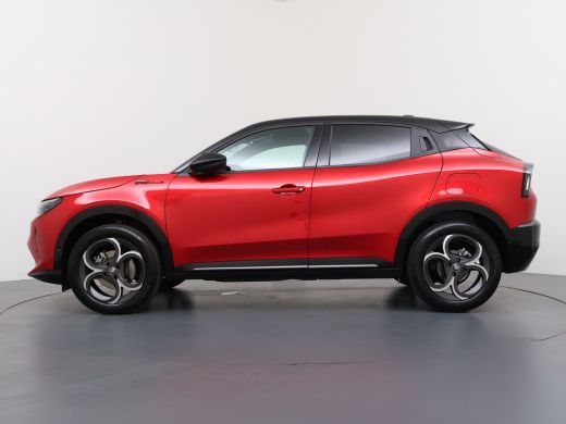 Alfa Romeo Junior 1.2 Turbo Hybrid Ibrida Sport Speciale | Achterbank in delen neerklapbaar | Achteruitrijcamera | ... ActivLease financial lease