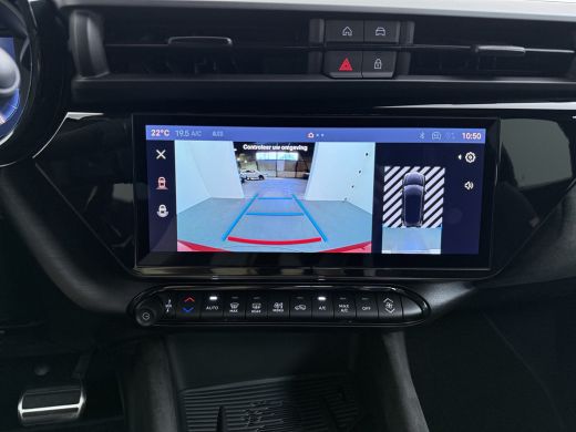 Alfa Romeo Junior 1.2 Turbo Hybrid Ibrida Sport Speciale | Achterbank in delen neerklapbaar | Achteruitrijcamera | ... ActivLease financial lease