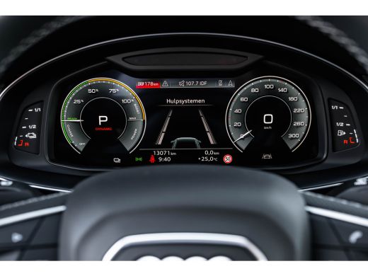 Audi Q8 55 TFSI e quattro Pro Line S 394PK | Panoramadak | Elek.stoelen incl. geheugen | Sfeerverlichting... ActivLease financial lease