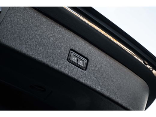 Audi Q8 55 TFSI e quattro Pro Line S 394PK | Panoramadak | Elek.stoelen incl. geheugen | Sfeerverlichting... ActivLease financial lease