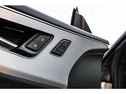 Audi Q8 55 TFSI e quattro Pro Line S 394PK | Panoramadak | Elek.stoelen incl. geheugen | Sfeerverlichting... ActivLease financial lease