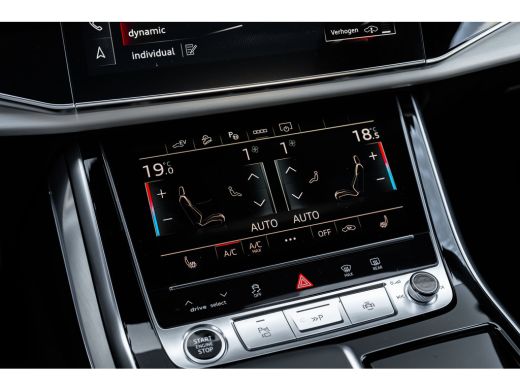 Audi Q8 55 TFSI e quattro Pro Line S 394PK | Panoramadak | Elek.stoelen incl. geheugen | Sfeerverlichting... ActivLease financial lease