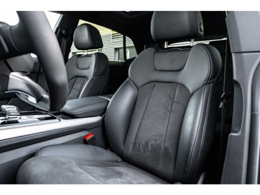 Audi Q8 55 TFSI e quattro Pro Line S 394PK | Panoramadak | Elek.stoelen incl. geheugen | Sfeerverlichting... ActivLease financial lease